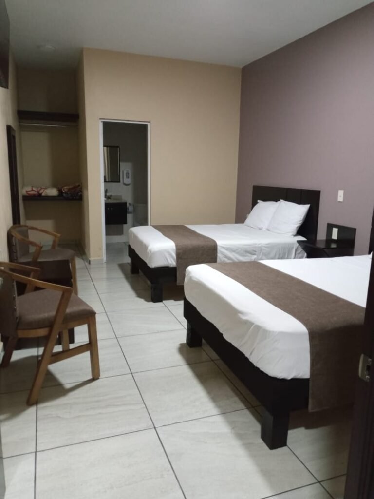 En el Hotel Mira Sol encontrarás el equilibrio perfecto entre confort, atención y excelente ubicación para disfrutar al máximo tu visita a Mazamitla.