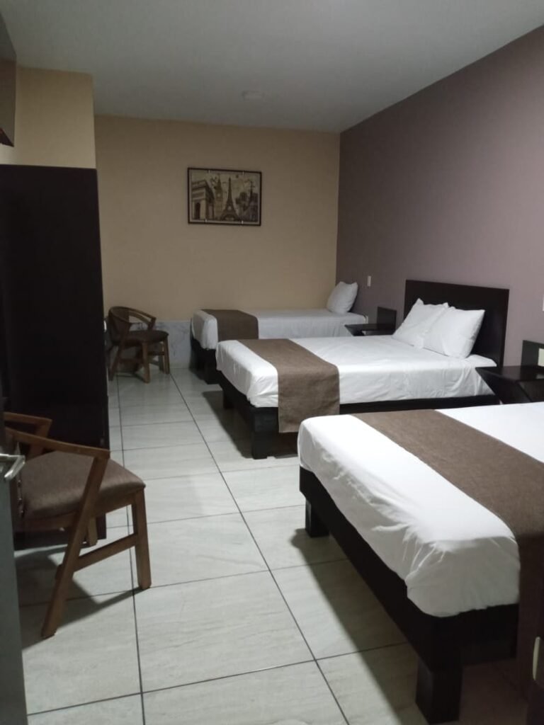 En el Hotel Mira Sol encontrarás el equilibrio perfecto entre confort, atención y excelente ubicación para disfrutar al máximo tu visita a Mazamitla.